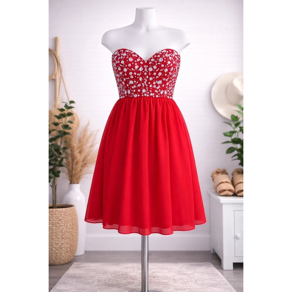 B. Darlin Red Rhinestone Strapless Dress – Size 14/15